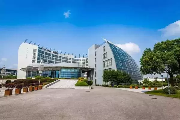 上海10大211大学，复旦大学居榜首，你的母校排第几？