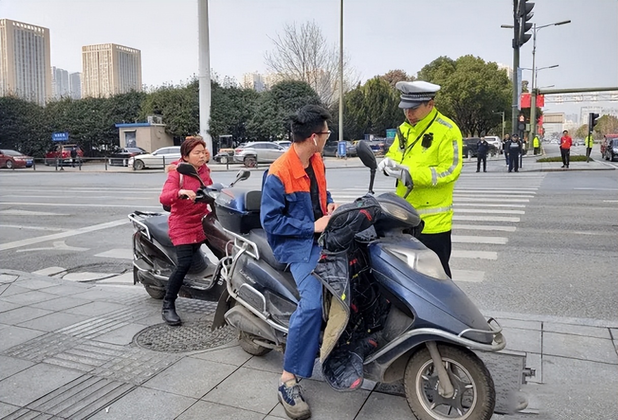 电动车、摩托车、三轮车驾照考试指南来了，考试流程收费标准分享