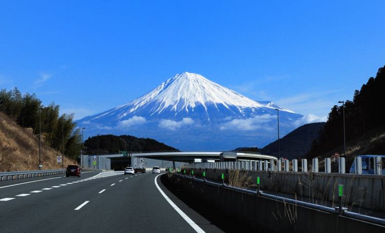 图片[1]-富士山是活火山吗(活火山富士山的形成史)-欣欣百科网