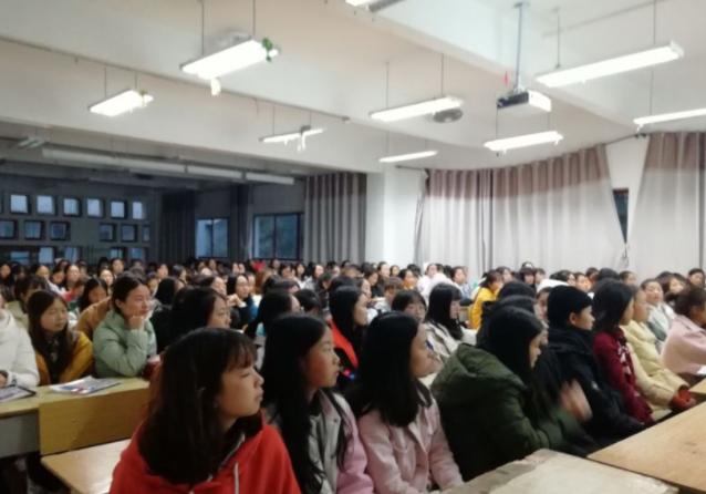 本科和专科的差距在哪里？上了大学才知道，本科和专科的不同