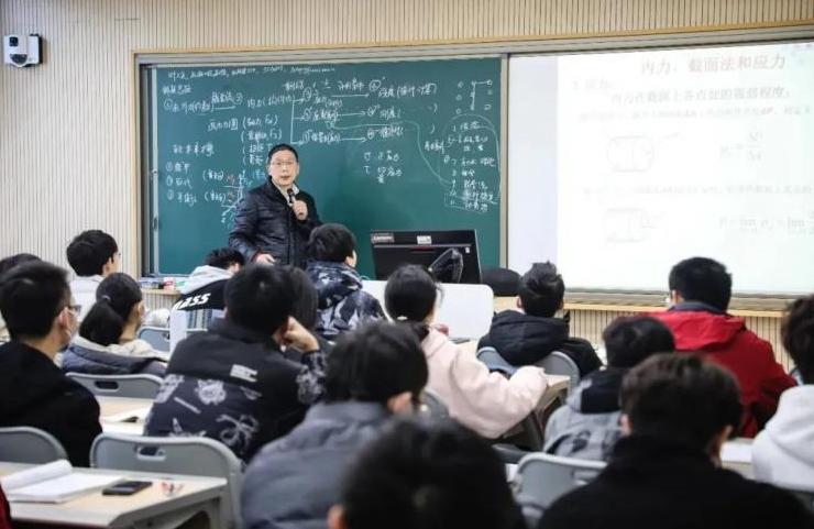 上海理工大学是一本吗（上海理工大学排名什么档次）