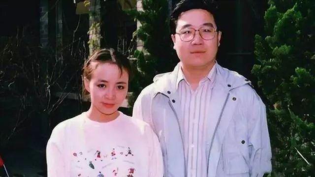 夫妻共同出轨后不顾脸面互撕，起底宋丹丹、英达恩怨始末