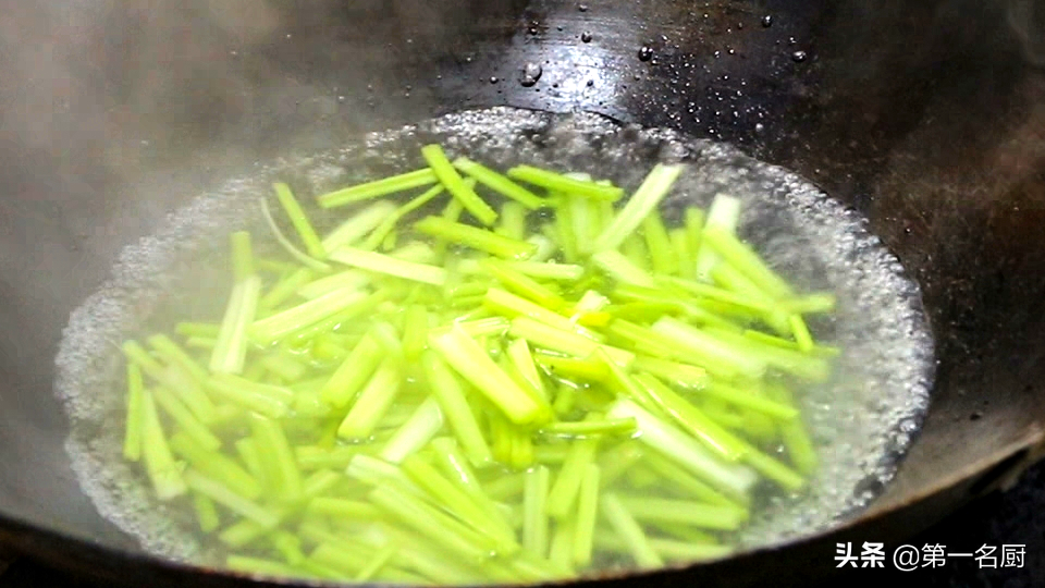 “高蛋白”食物排行榜，牛肉排第三，鸡蛋却排倒数第一，涨知识了