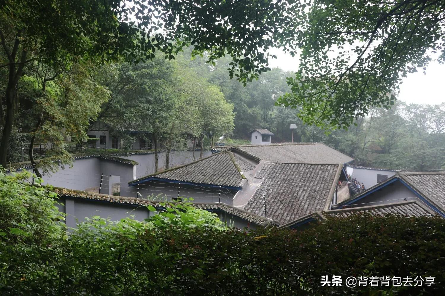 重庆必玩的十大景区，两处景点无需购票，你又去过几处呢